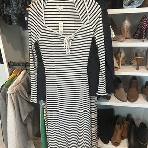 Aerie Navy and White Sheath Dress with Raglan Sleeves